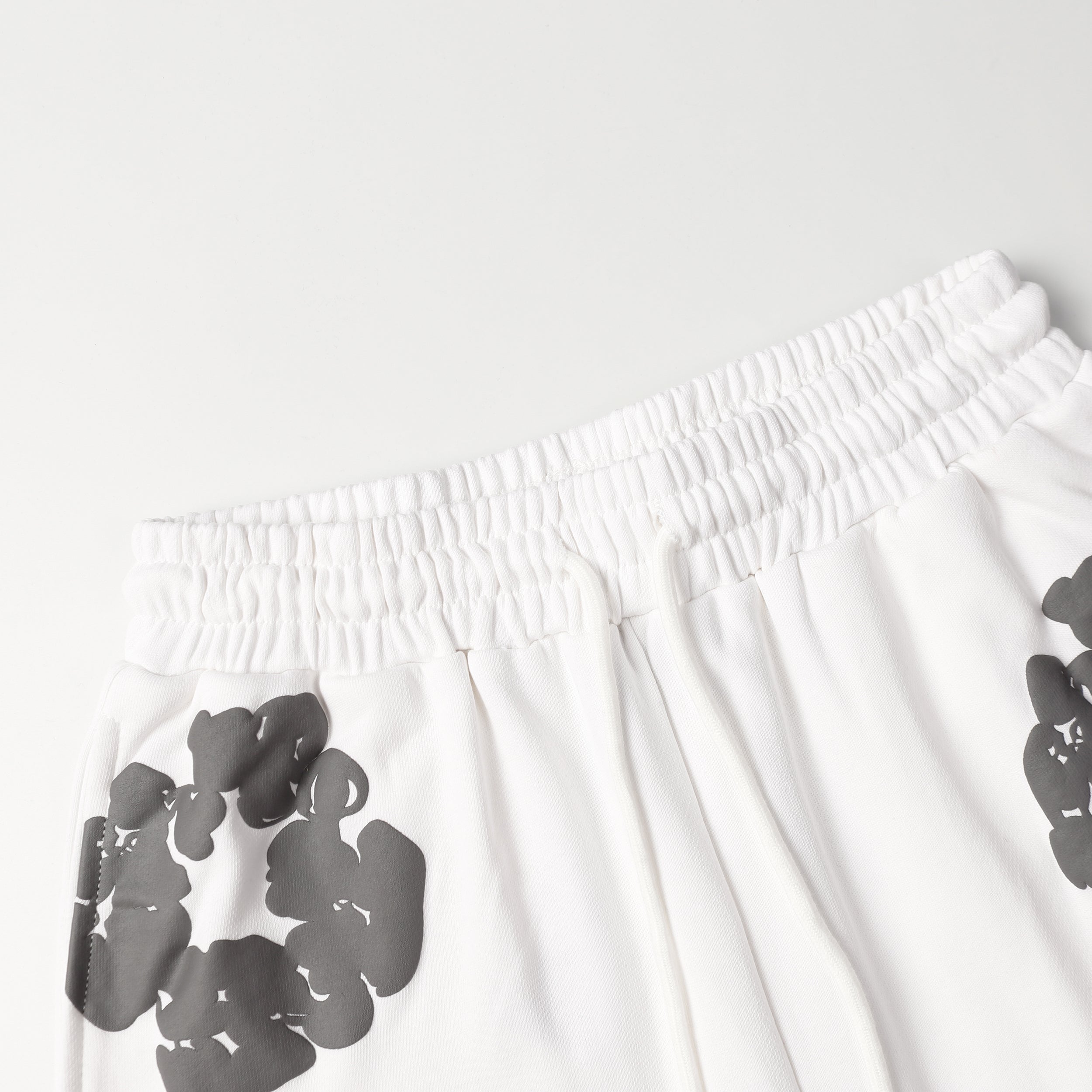 denim tears shorts 'white-black'