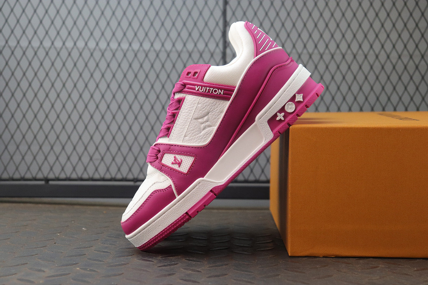 Louis Vuitton Trainer 'pink'