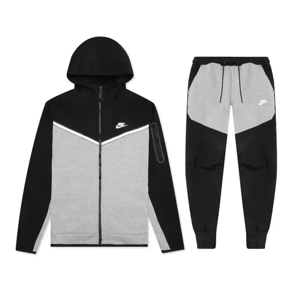 Nike Tech Essentials - Hoodie