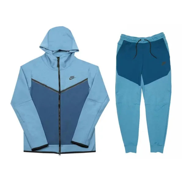 Nike Tech Essentials - Hoodie
