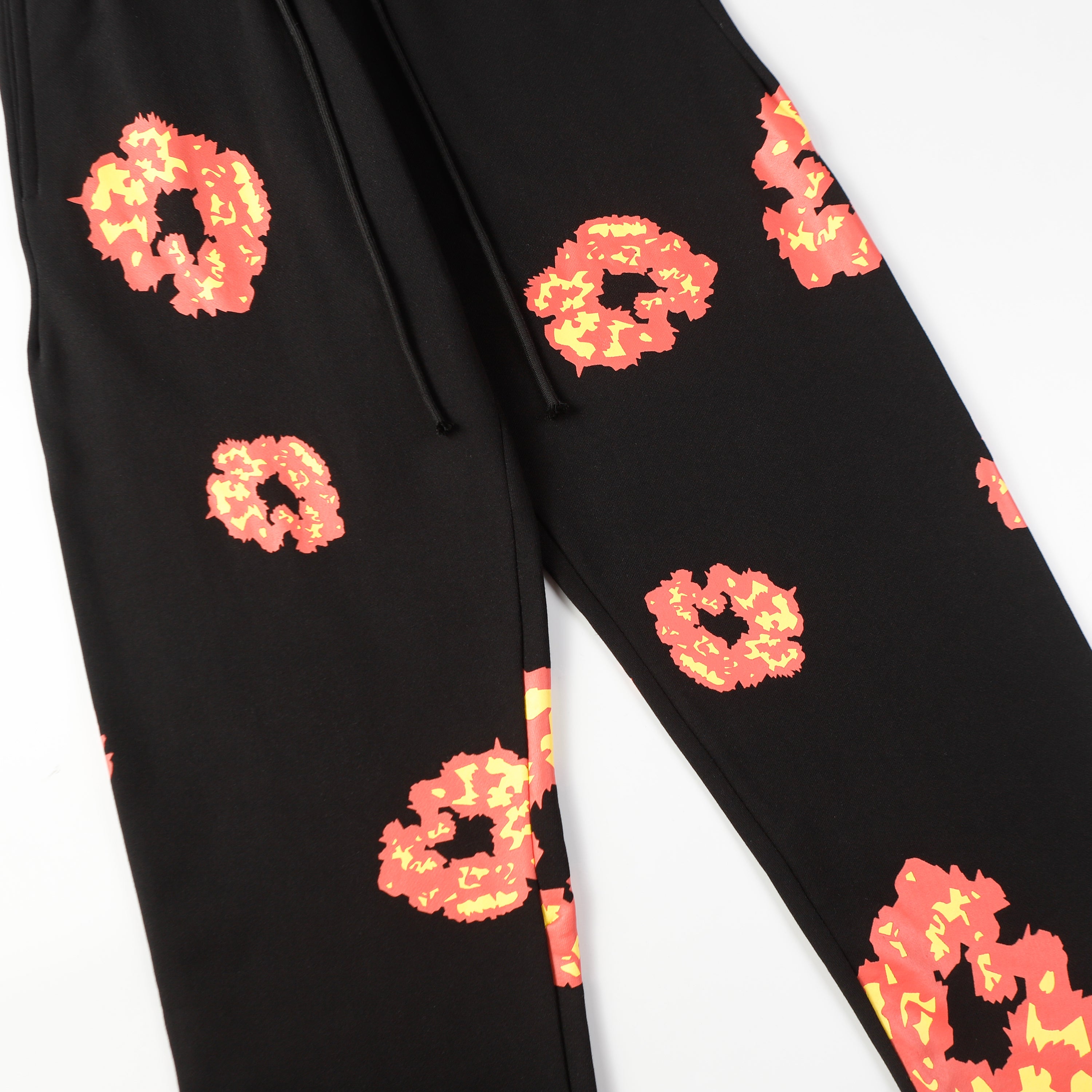 denim tears sweatpants ‘black-orange’